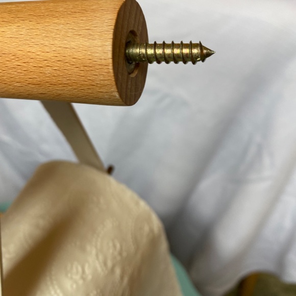 2 . These are toilet roll or a hand towel holder. Never used. - Picture 4 of 8